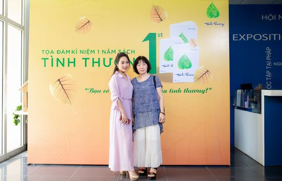 Thanh Lam biểu diễn tại Tọa đàm sách “Tình Thương” – Hà Huy Thanh