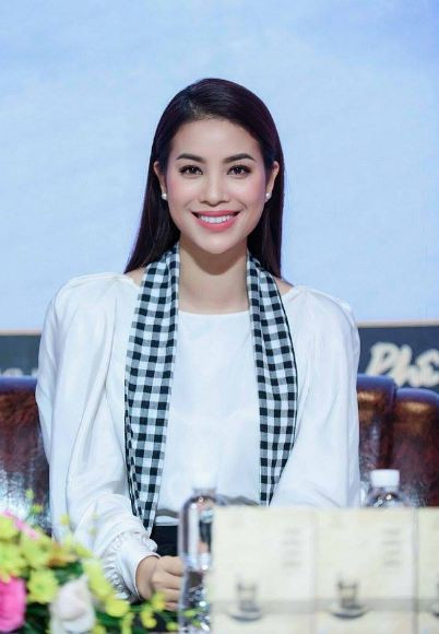 Hoa hậu Hoàn vũ Việt Nam 2015 Phạm Hương âm thầm qua Mỹ điều trị bệnh tuyến giáp