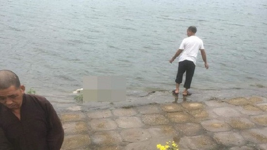 Phát hiện thi thể người phụ nữ ở hồ Định Công