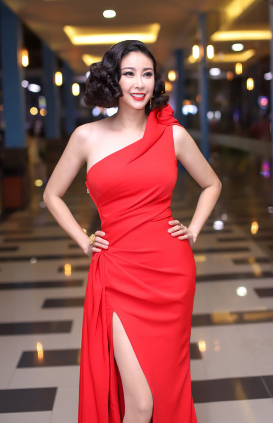 Chủ tịch Miss Earth và Hoa hậu không khí 2016 tới Việt Nam tìm ứng viên thi Quốc tế