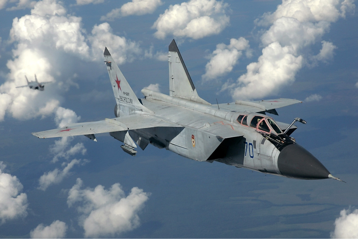 “Dớp đen” lại đeo bám “Chó săn chồn” MiG-31 của Nga sau sự cố Il-20 bị bắn rơi