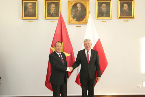 Phó Thủ tướng Trương Hoà Bình hội kiến, hội đàm các nhà lãnh đạo Ba Lan