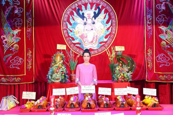 Trịnh Kim Chi long trọng tổ chức giỗ Tổ sân khấu
