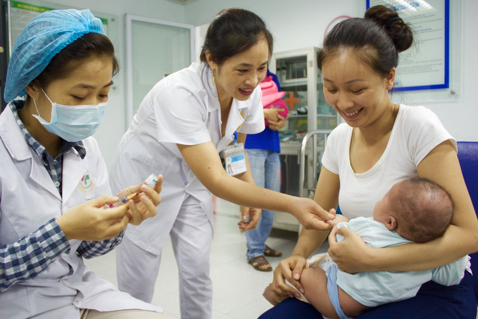 Thử nghiệm thành công 2 loại vắc xin cúm “made in Việt Nam”