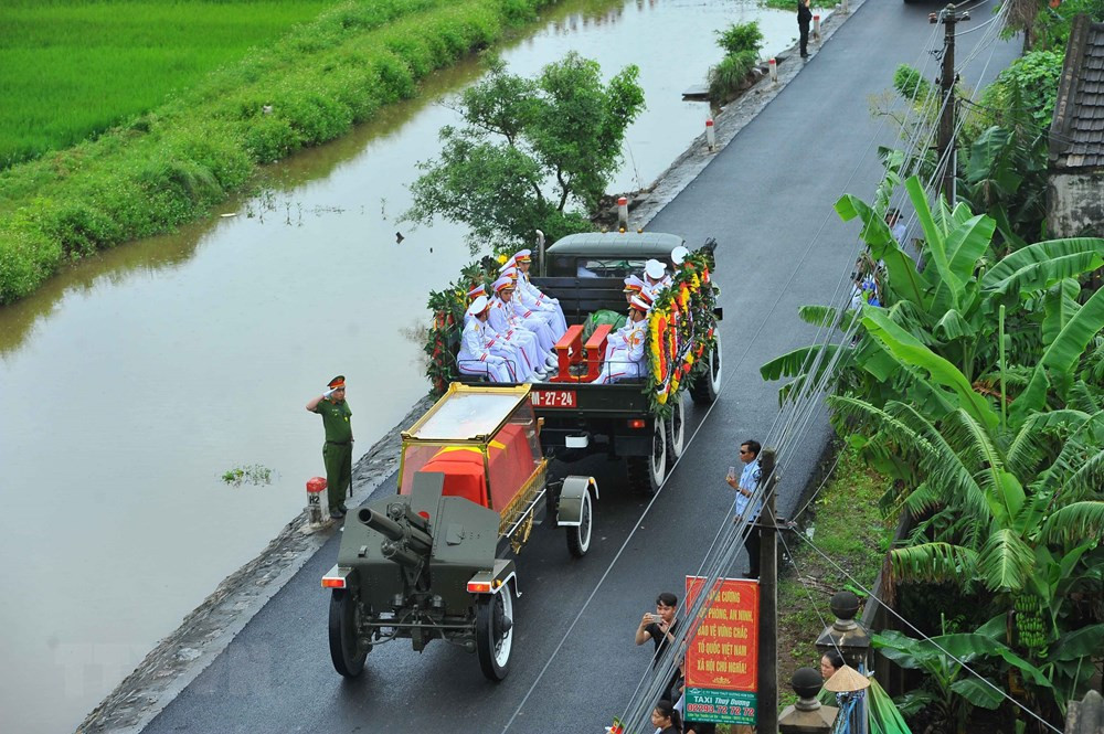 Tiễn biệt Chủ tịch nước Trần Đại Quang về với đất mẹ