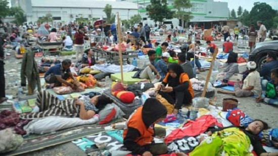 Gần 400 người thiệt mạng do động đất, sóng thần ở Indonesia
