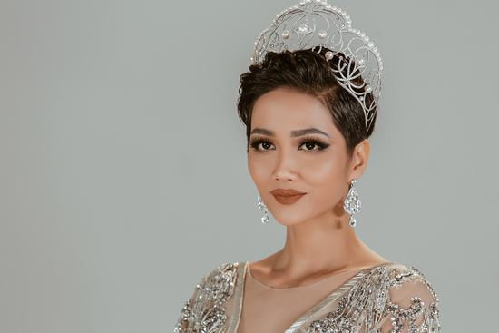 Hoa hậu H’Hen Niê – Hành trình đến với Hoa hậu Hoàn vũ quốc tế 2018