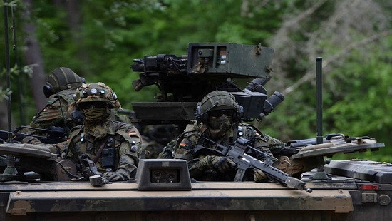 NATO triển khai 45.000 binh sĩ “sát sườn” biên giới Nga