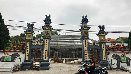 Kỷ luật 3 cán bộ xã liên quan đến vụ “bê tông hóa” đình 300 tuổi ở Hà Nội