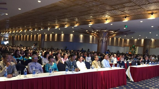Gần 2200 tân sinh viên của trường ĐH Luật Hà Nội tham gia Tuần lễ giáo dục công dân