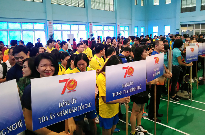 Đảng ủy TANDTC tham gia Hội thao chào mừng kỷ niệm 70 năm Ngày truyền thống Đảng bộ Khối các cơ quan TW