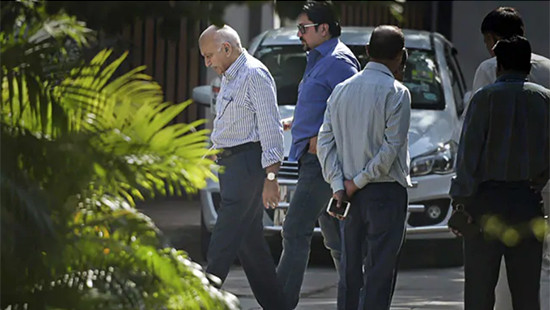 Quốc vụ khanh Bộ Ngoại giao Ấn Độ MJ Akbar kiện nhà báo tội phỉ báng