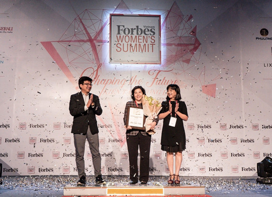 Tổng Giám đốc Vinamilk là người phụ nữ duy nhất được Forbes Việt Nam vinh danh với giải thưởng “Thành tựu trọn đời”