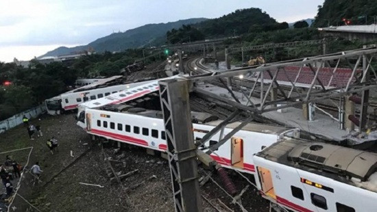 Tai nạn tàu hỏa thảm khốc ở Đài Loan, ít nhất 17 người thiệt mạng