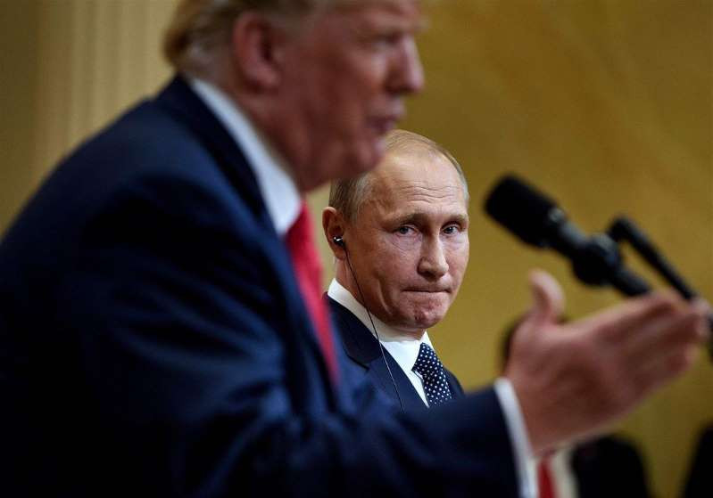 Tổng thống Mỹ Donald Trump và Tổng thống Nga Vladimir Putin