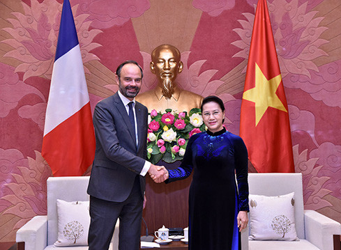 Chủ tịch Quốc hội Nguyễn Thị Kim Ngân hội kiến Thủ tướng Pháp