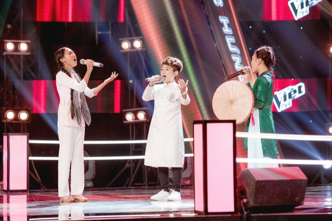 Hồ Quỳnh Hương khiến người xem bật khóc khi chia sẻ kinh nghiệm hát ca khúc 