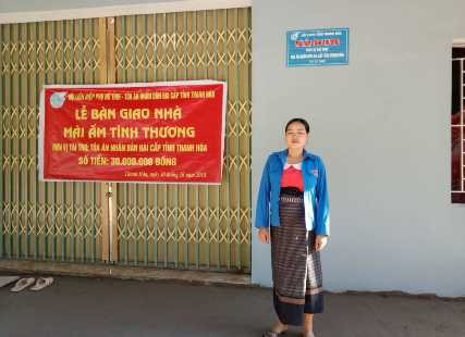 TAND tỉnh Thanh Hóa trao nhà tình nghĩa tại xã biên giới