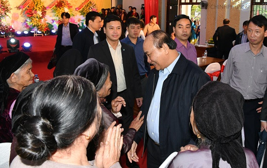 Thủ tướng dự ngày hội Đại đoàn kết toàn dân tộc tại tỉnh Bắc Giang