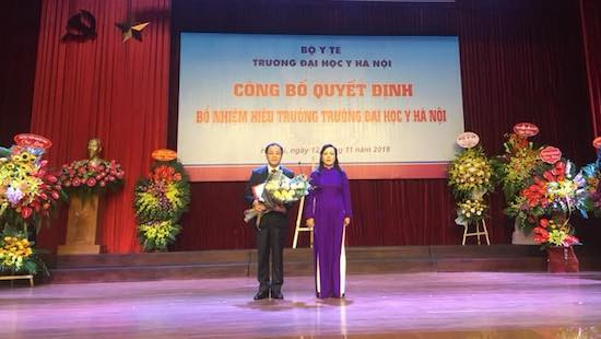 GS.TS.BS Tạ Thành Văn trở thành tân Hiệu trưởng Trường ĐH Y Hà Nội