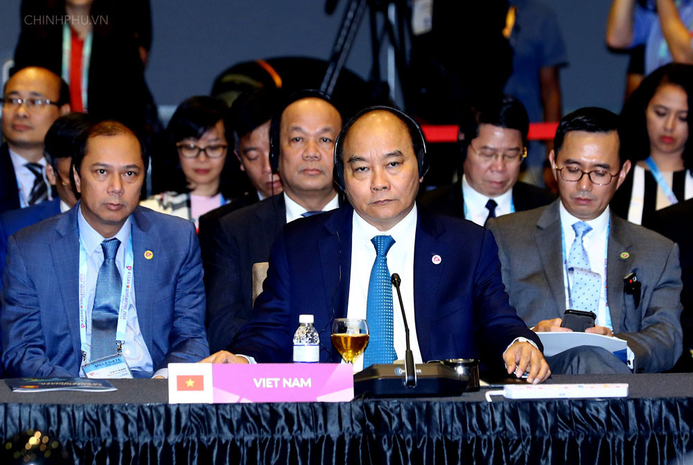 Thủ tướng Nguyễn Xuân Phúc dự và phát biểu tại 3 hội nghị cấp cao