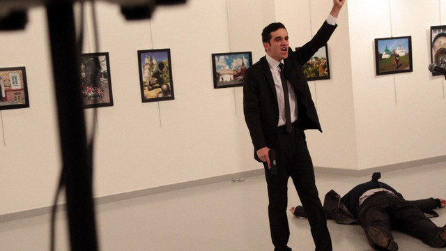 Hiện trường vụ ám sát Đại sứ Nga tại Thổ Nhĩ Kỳ