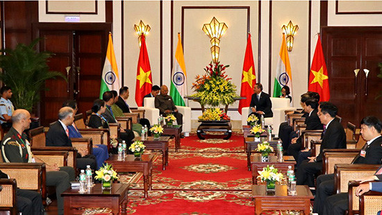 Tổng thống Ấn Độ bắt đầu thăm cấp Nhà nước Việt Nam