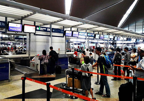 Nói có bom trong hành lý, hai khách Việt bị tạm giữ ở Malaysia