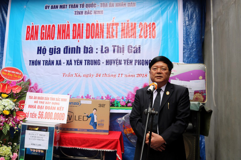 TAND tỉnh Bắc Ninh trao tặng nhà đại đoàn kết cho hộ gia đình nghèo
