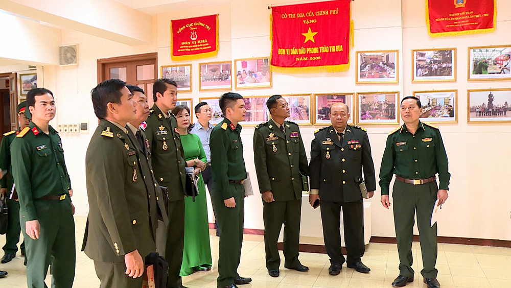 Tòa án quân sự Việt Nam và Campuchia trao đổi, chia sẻ kinh nghiệm về công tác xét xử