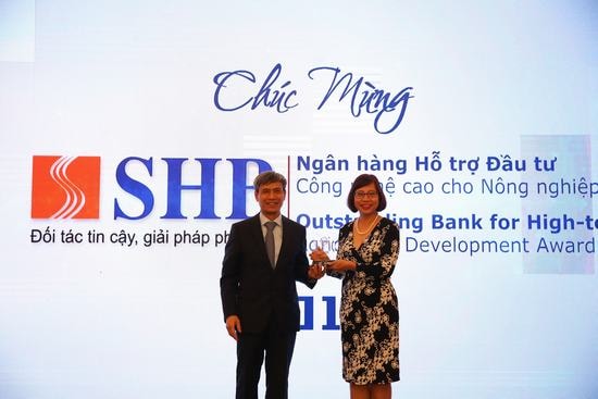 SHB được vinh danh là ngân hàng hỗ trợ đầu tư công nghệ cao cho nông nghiệp sạch