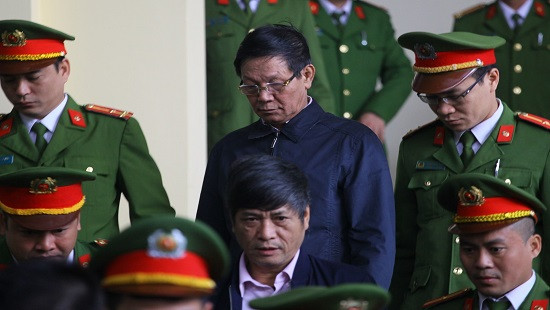 Tòa tuyên phạt cựu tướng Phan Văn Vĩnh 9 năm tù, Nguyễn Thanh Hóa 10 năm tù