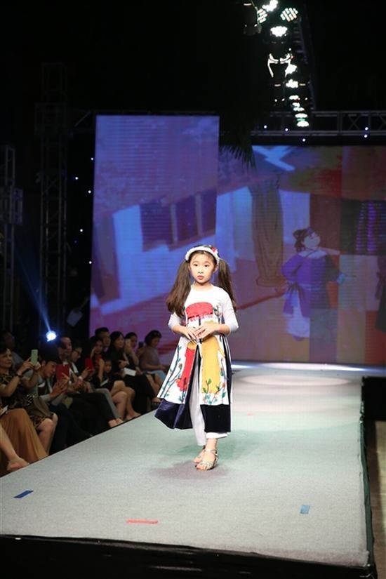 GALA ELLIE Vu Fashion Show: Sân diễn của những thiên thần