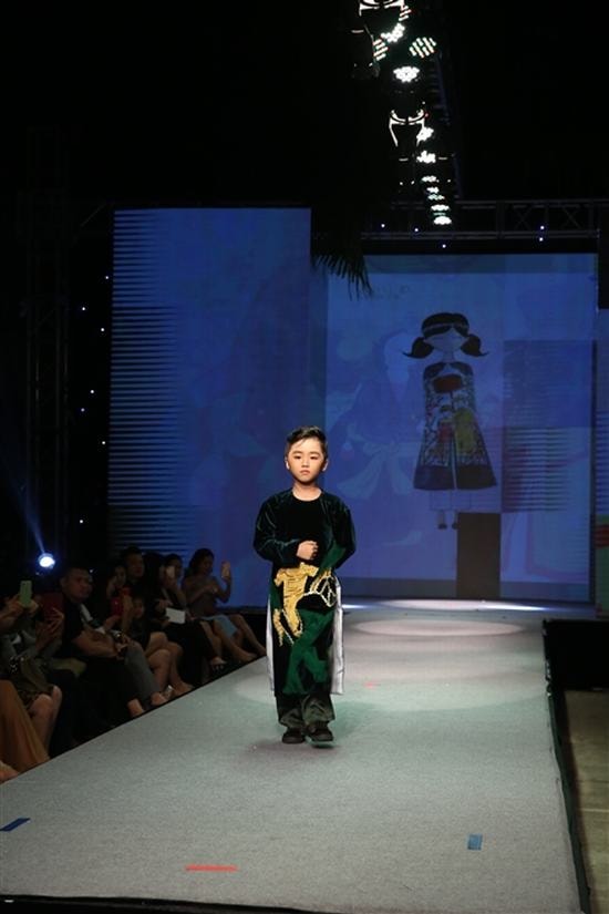 GALA ELLIE Vu Fashion Show: Sân diễn của những thiên thần