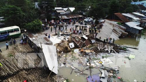 Sạt lở ở bờ sông Long Xuyên, nhiều nhà dân bị cuốn trôi