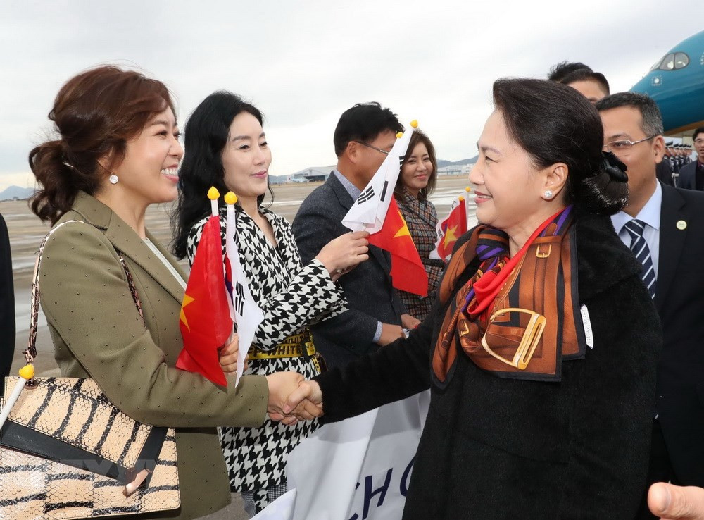Những hoạt động đầu tiên của Chủ tịch QH Nguyễn Thị Kim Ngân tại Hàn Quốc