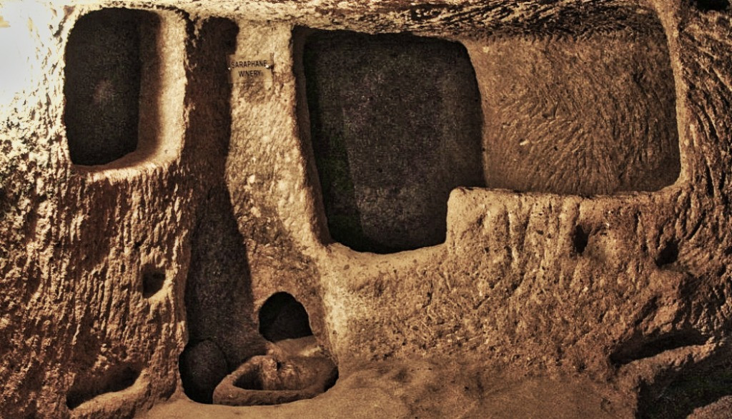 Bí ẩn thành phố cổ Derinkuyu dưới lòng đất tại Thổ Nhĩ Kỳ