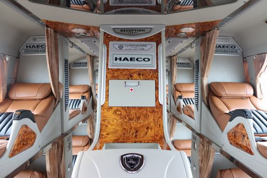 Thành viên tập đoàn BGR bàn giao “khách sạn di động” Haeco limousine thứ 150