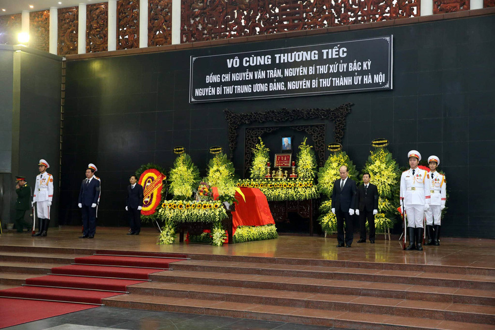 Tổ chức trọng thể Lễ tang đồng chí Nguyễn Văn Trân