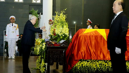 Tổ chức trọng thể Lễ tang đồng chí Nguyễn Văn Trân