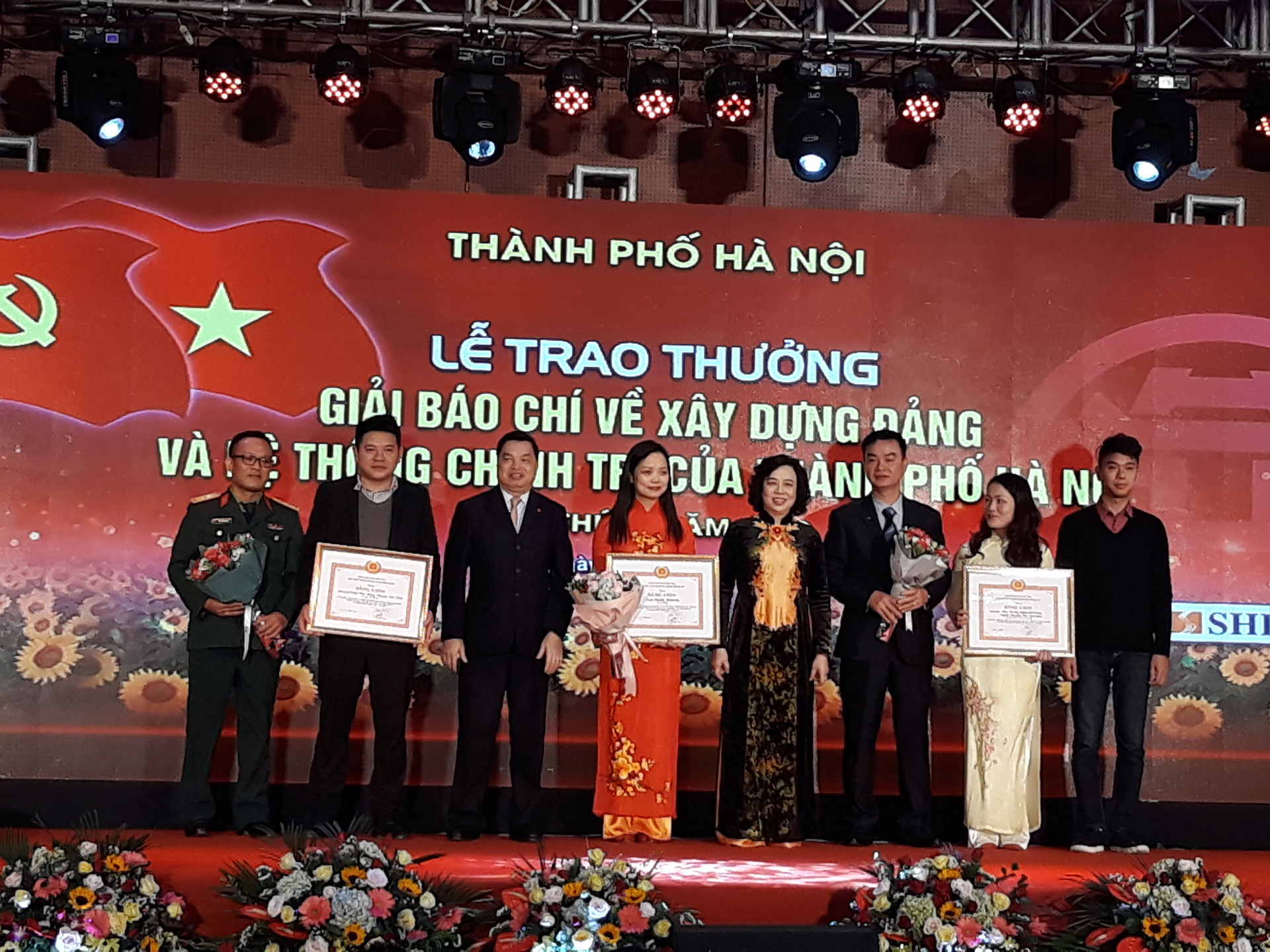 Hà Nội trao giải báo chí về xây dựng Đảng và phát triển văn hóa