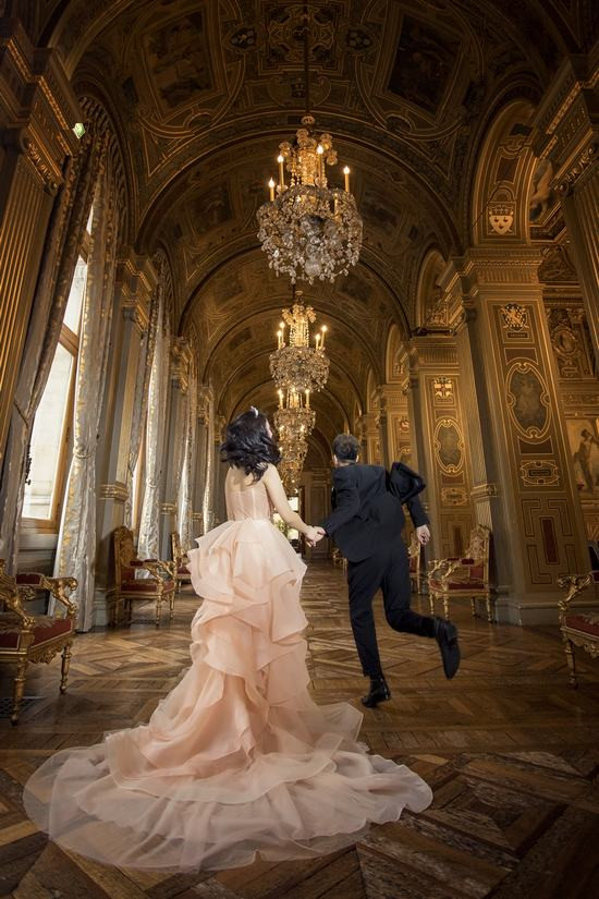 Bộ ảnh cưới tái hiện chuyện tình Paris đúng nghĩa của cặp đôi đẹp như tranh