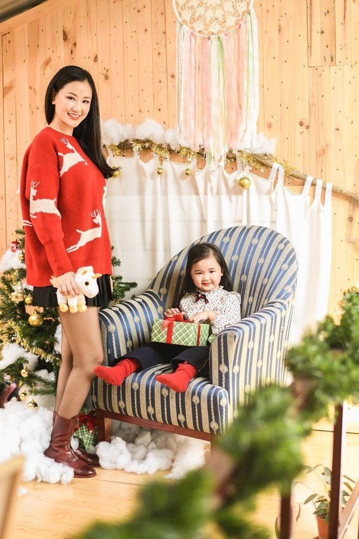 Maya và con gái hạnh phúc bên nhau dịp Giáng sinh