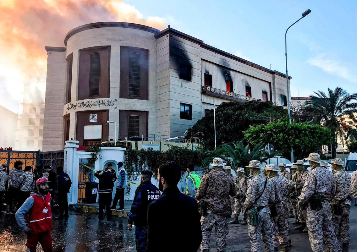 Tấn công liều chết ở Tripoli: IS lên tiếng nhận trách nhiệm