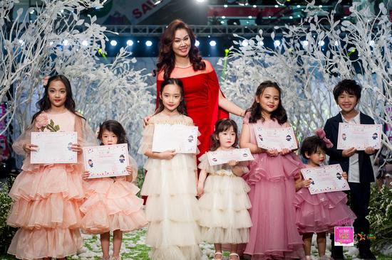 Gần 200 mẫu nhí cả nước nô nức tham gia Vietnam Kids Fashion Week mùa 3