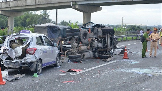 36 người thương vong vì tai nạn giao thông trong ngày nghỉ lễ thứ hai