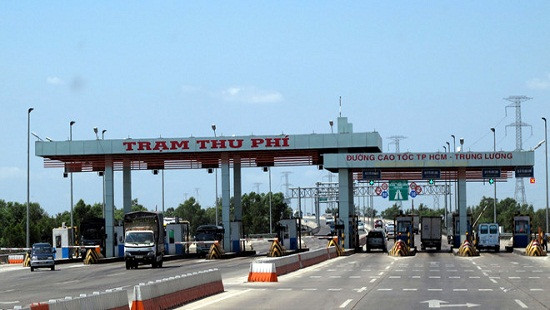 Bắt khẩn cấp 5 đối tượng trốn thuế tại cao tốc TP.HCM - Trung Lương