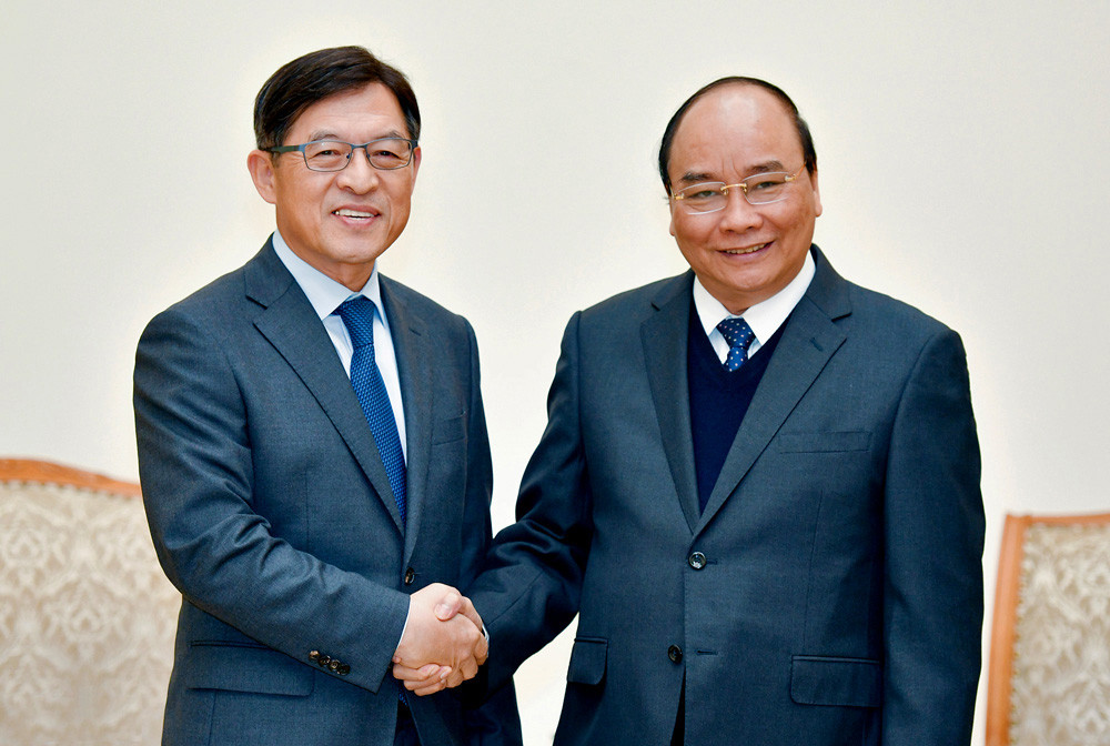 Thủ tướng đề nghị Samsung thực hiện cam kết mở rộng các cơ sở sản xuất tại Việt Nam
