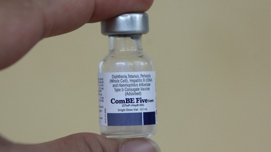 Chưa phát hiện sai sót trong vụ bé gái tử vong sau tiêm vắc xin ComBE Five