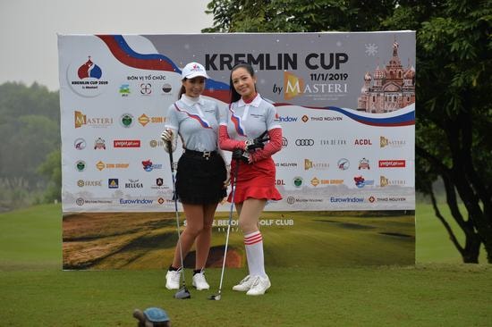 Bình Minh hội ngộ Danh thủ Hồng Sơn tại Giải đấu Kremlin Cup 2019